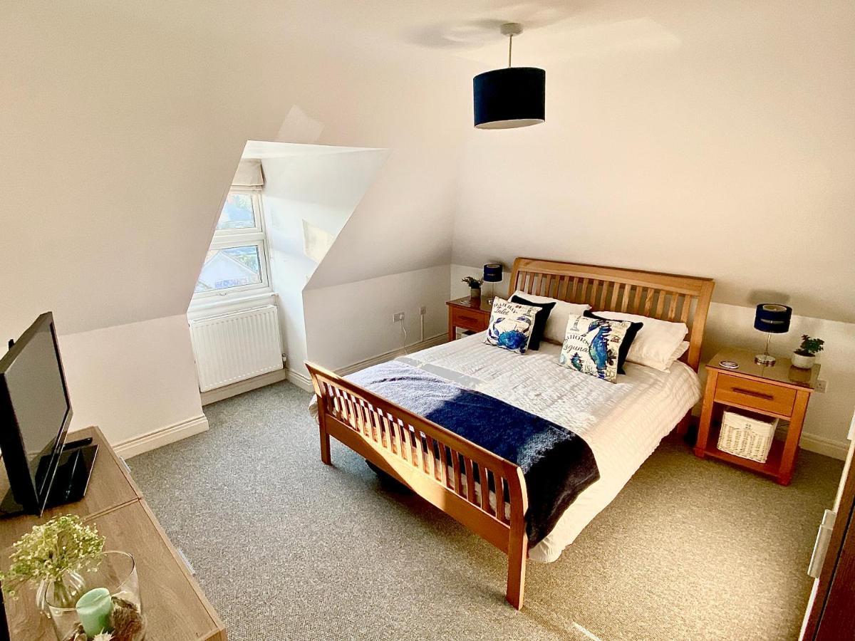 Swanage Holiday Penthouse Apartment, Moments From Beach And Town, On Site Parking, Fast Wifi, Sleeps Up To 6, Rated Exceptional 외부 사진